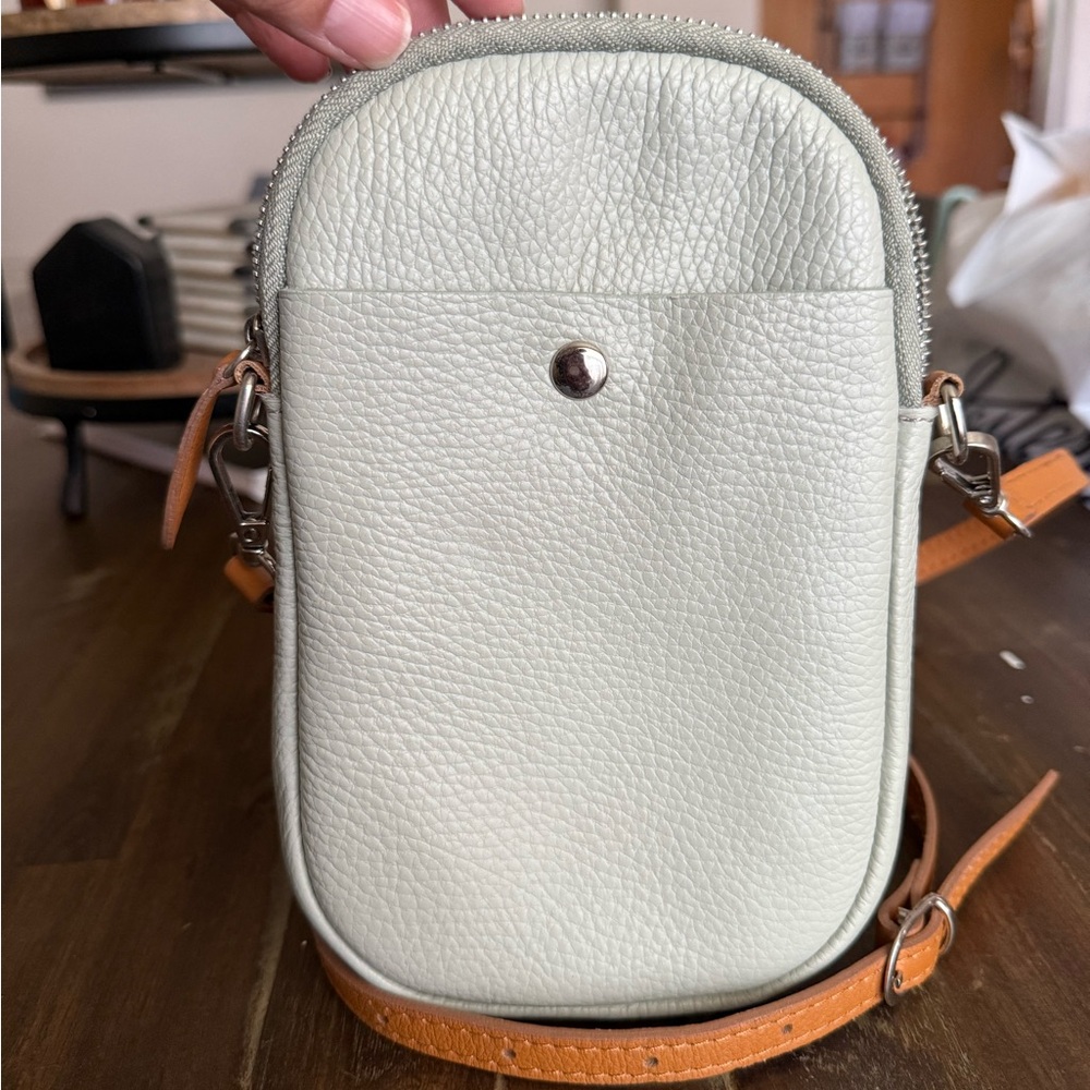 Davina Firenze Mint Green Cellphone Crossbody